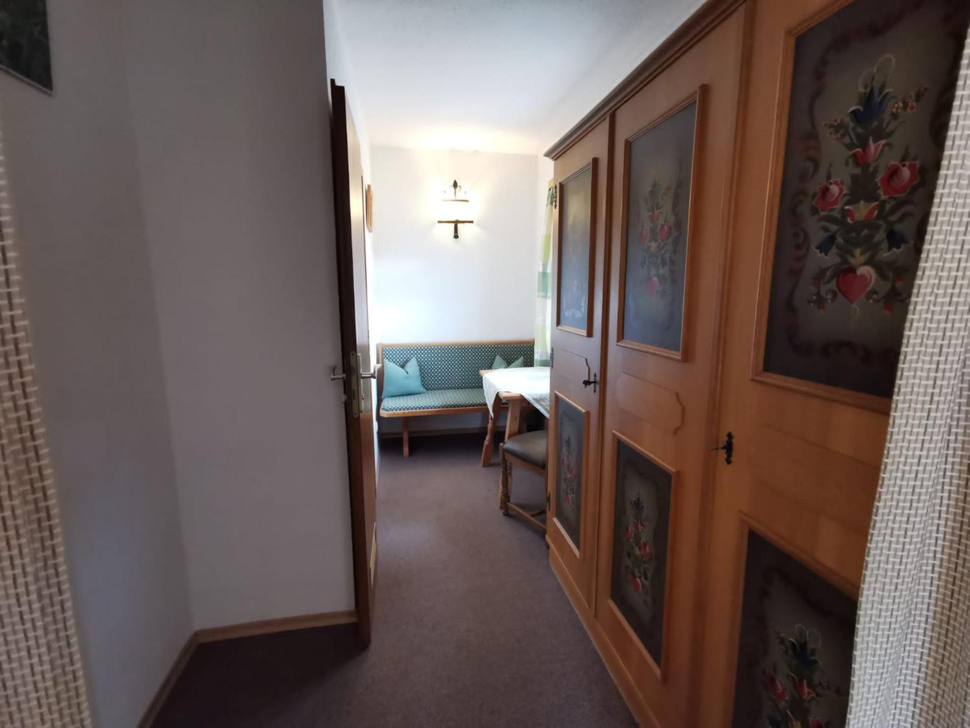 Pfeiffer Alm Am Sonnenhang Mit Blick Auf Die Zugspitze Garmisch-Partenkirchen Zimmer foto